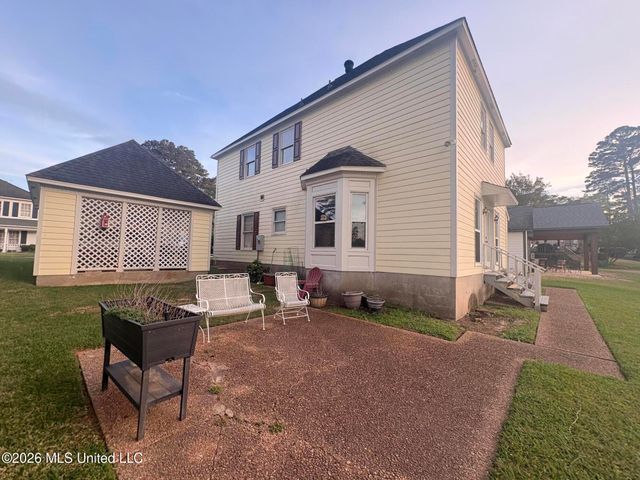 4 Spring Lake Point, Pearl, MS 39208