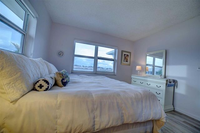 1801 Ocean Drive 201, Boynton Beach, FL 33426