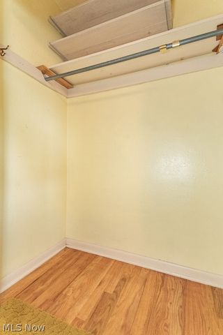 73 E Parkleigh Drive, Seven Hills, OH 44131