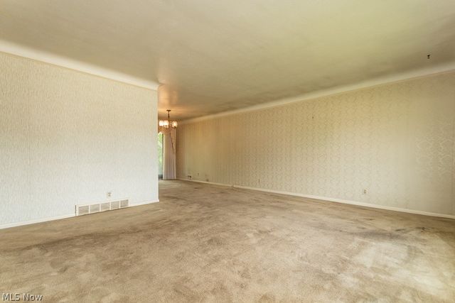 73 E Parkleigh Drive, Seven Hills, OH 44131