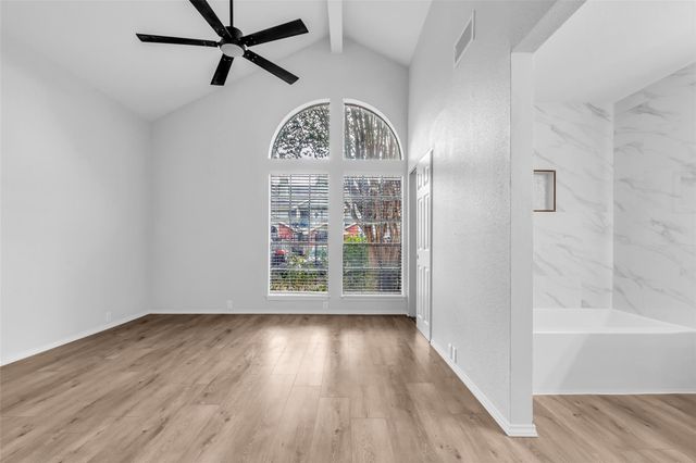 4900 Floyd Street 10, Houston, TX 77007