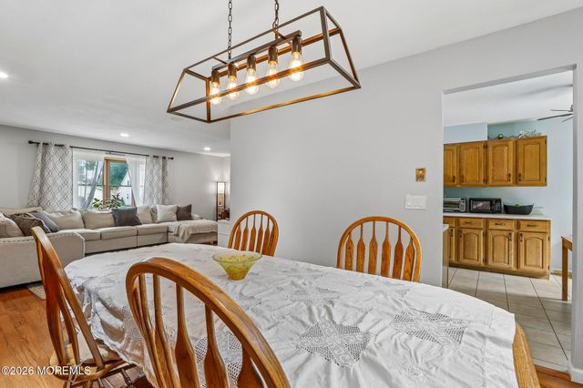 89 Bark Street, Toms River, NJ 08753