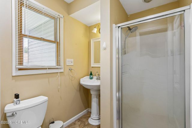 89 Bark Street, Toms River, NJ 08753