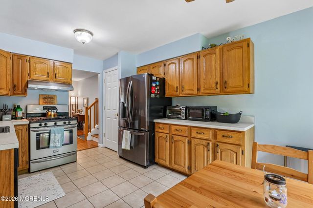 89 Bark Street, Toms River, NJ 08753