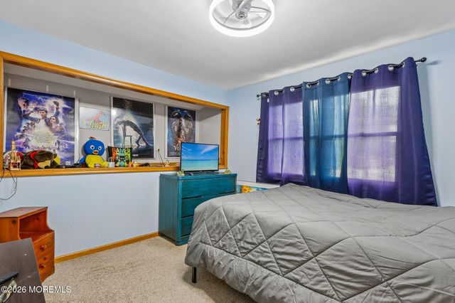 89 Bark Street, Toms River, NJ 08753