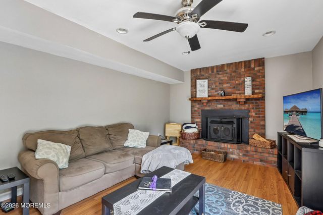 89 Bark Street, Toms River, NJ 08753