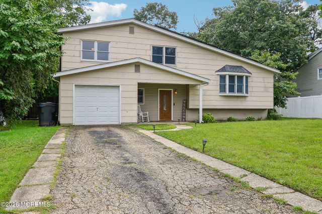 89 Bark Street, Toms River, NJ 08753