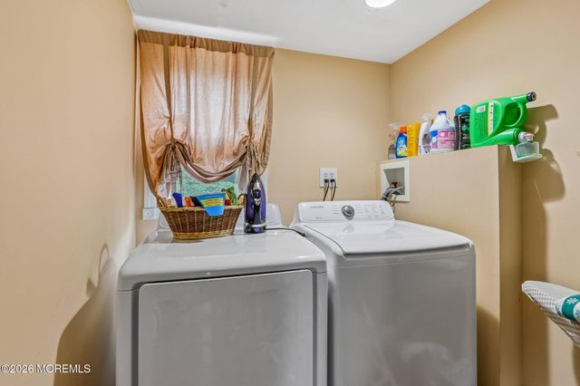 89 Bark Street, Toms River, NJ 08753
