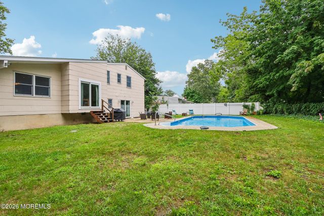89 Bark Street, Toms River, NJ 08753