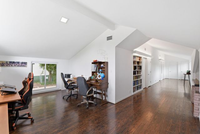 4603 Ivanhoe Street, Houston, TX 77027