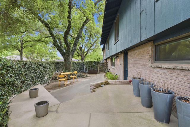 4603 Ivanhoe Street, Houston, TX 77027