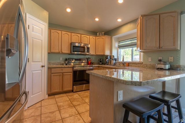 481 E WATERFORD WAY, Midvale, UT 84047