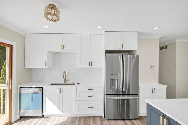 Address unavailable.