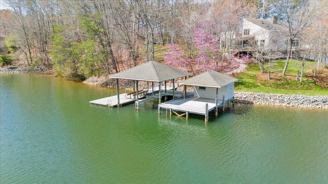 232 Peninsula DR, Moneta, VA 24121