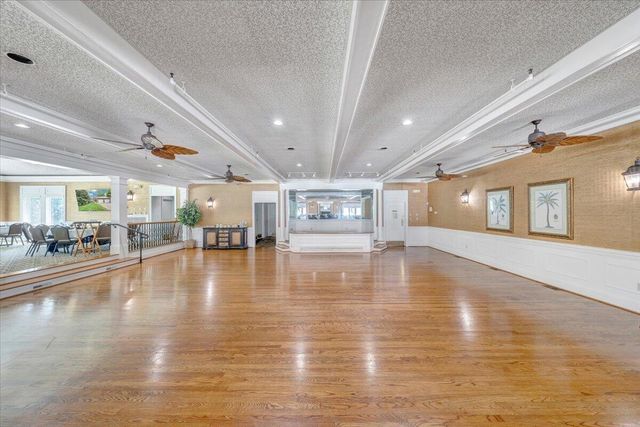 232 Peninsula DR, Moneta, VA 24121