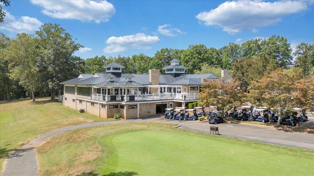 232 Peninsula DR, Moneta, VA 24121