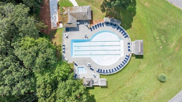 232 Peninsula DR, Moneta, VA 24121