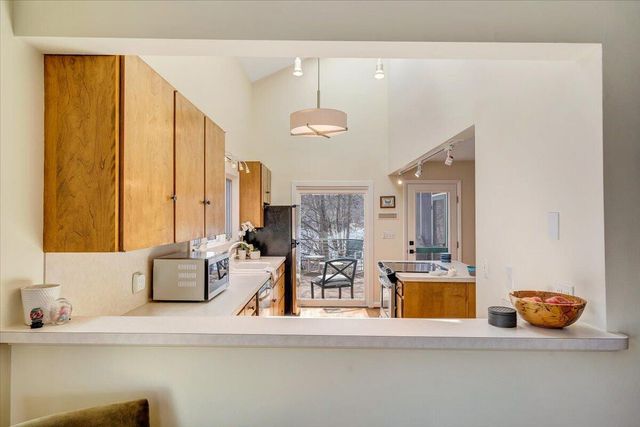 232 Peninsula DR, Moneta, VA 24121