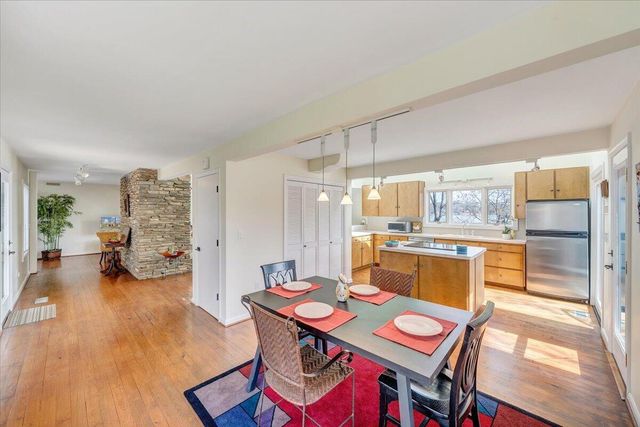 232 Peninsula DR, Moneta, VA 24121