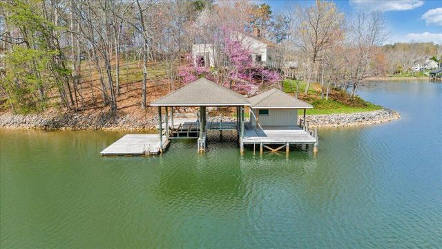 232 Peninsula DR, Moneta, VA 24121