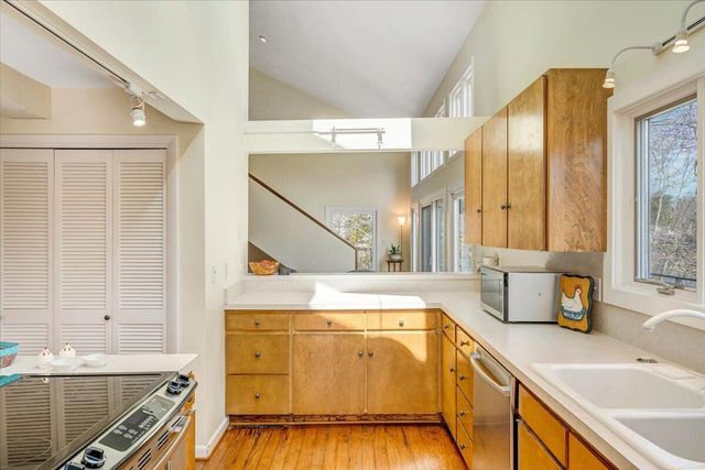 232 Peninsula DR, Moneta, VA 24121