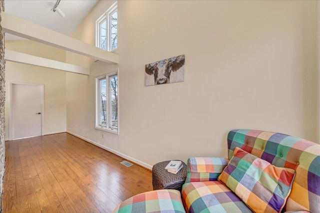 232 Peninsula DR, Moneta, VA 24121