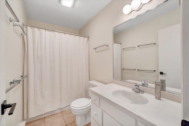 232 Peninsula DR, Moneta, VA 24121