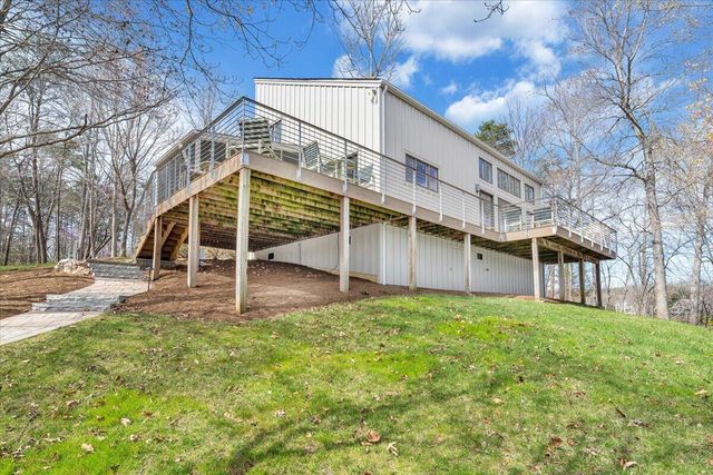 232 Peninsula DR, Moneta, VA 24121