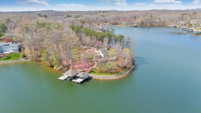232 Peninsula DR, Moneta, VA 24121