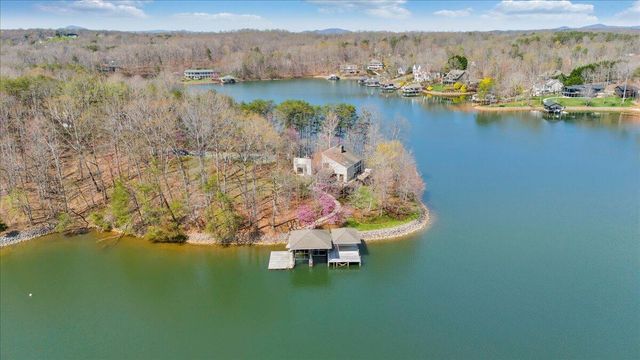 232 Peninsula DR, Moneta, VA 24121