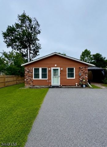 18 Prince St, Hamburg Boro, NJ 07419