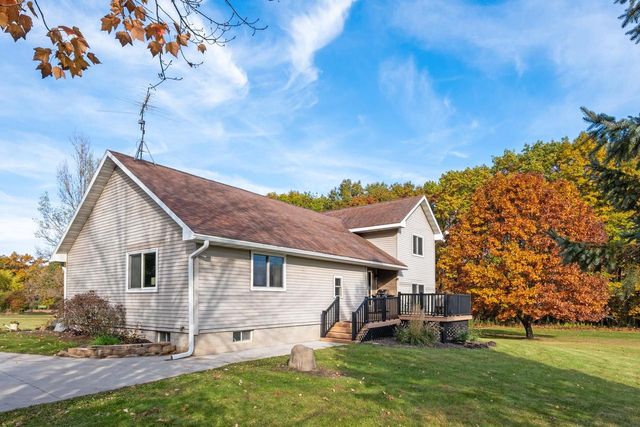 N5664 Sondalle Lane, Princeton, WI 54968