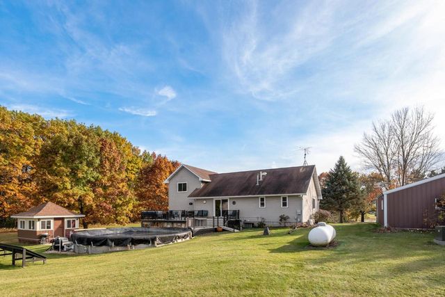 N5664 Sondalle Lane, Princeton, WI 54968