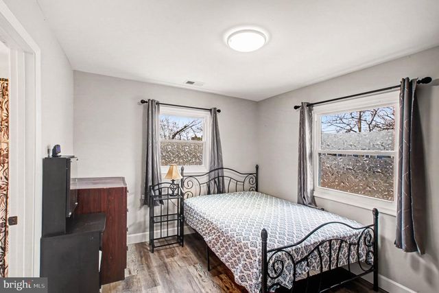 1229 E LONGVIEW DR, Woodbridge, VA 22191