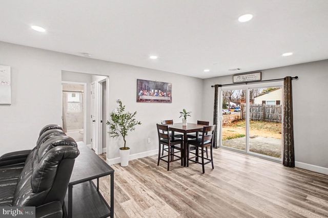 1229 E LONGVIEW DR, Woodbridge, VA 22191