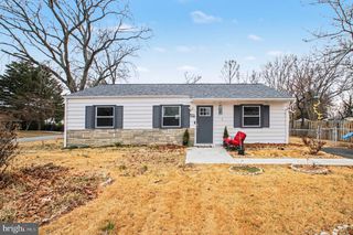 1229 E LONGVIEW DR, Woodbridge, VA 22191