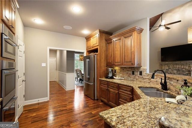 2830 Meadow Valley Way, Cumming, GA 30041