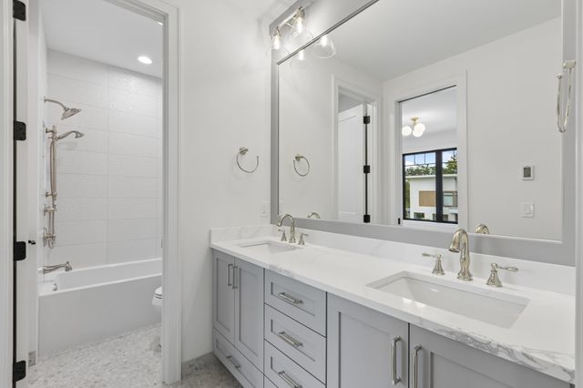 5805 Kellogg Avenue, Edina, MN 55424