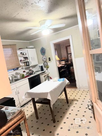 18097 Scott Avenue, Robertsdale, AL 36567