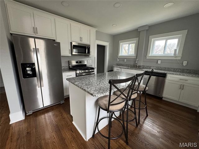 729 Luckystone Avenue, St Louis, MO 63122