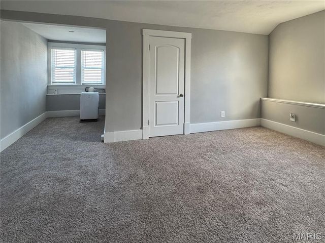 729 Luckystone Avenue, St Louis, MO 63122