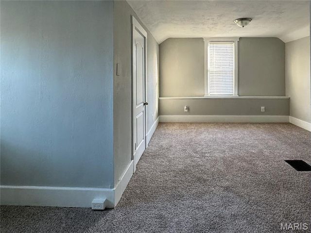 729 Luckystone Avenue, St Louis, MO 63122