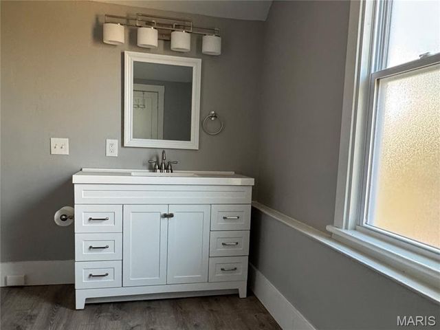 729 Luckystone Avenue, St Louis, MO 63122