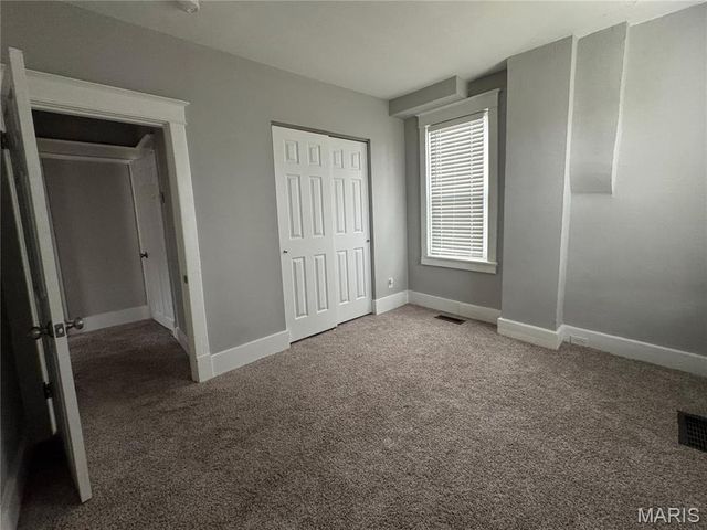 729 Luckystone Avenue, St Louis, MO 63122