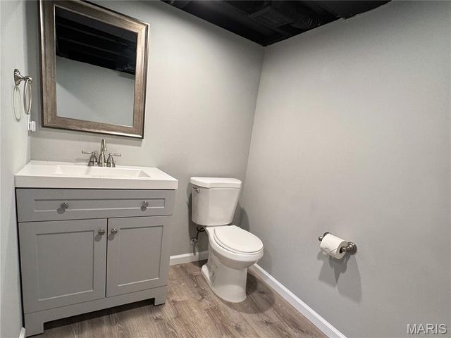 729 Luckystone Avenue, St Louis, MO 63122