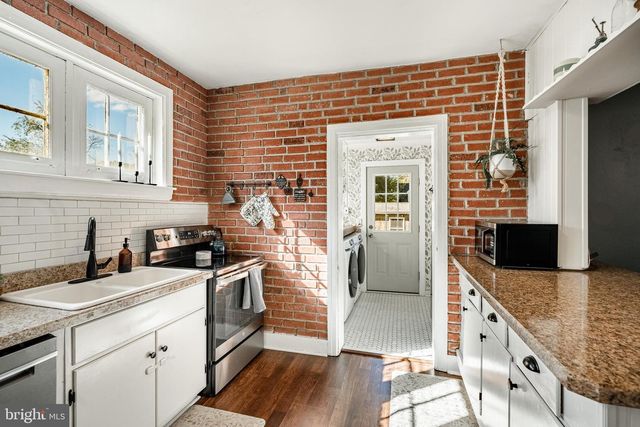 915 WEST CHESTER PIKE, West Chester, PA 19380