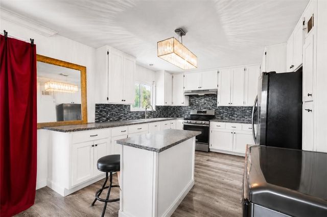 2517 W Beverly Boulevard, Montebello, CA 90640