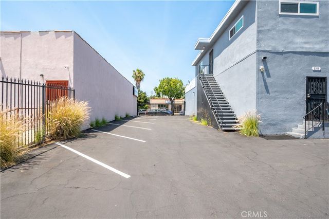 2517 W Beverly Boulevard, Montebello, CA 90640