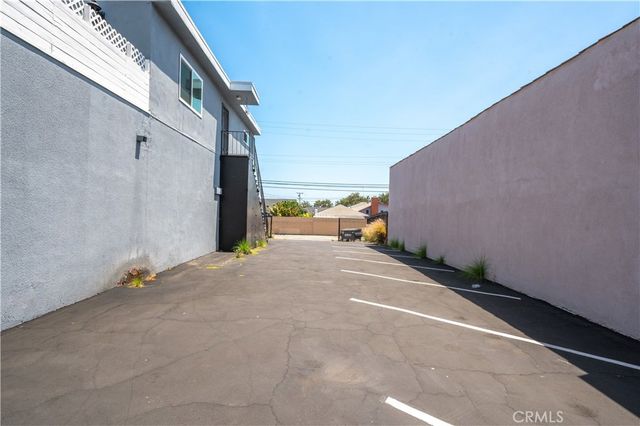 2517 W Beverly Boulevard, Montebello, CA 90640