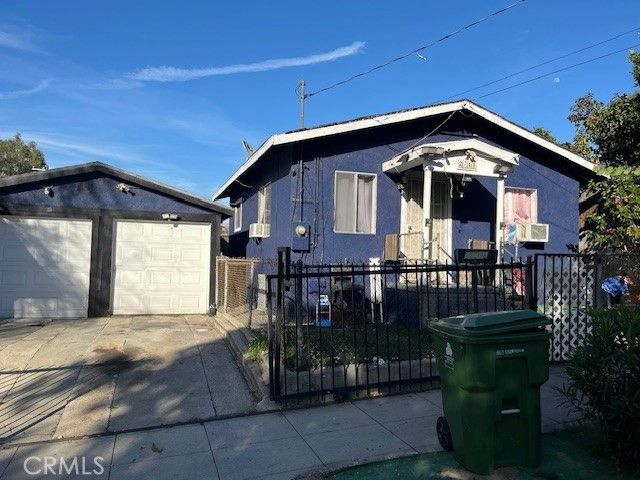 656 S Mott, Los Angeles, CA 90023